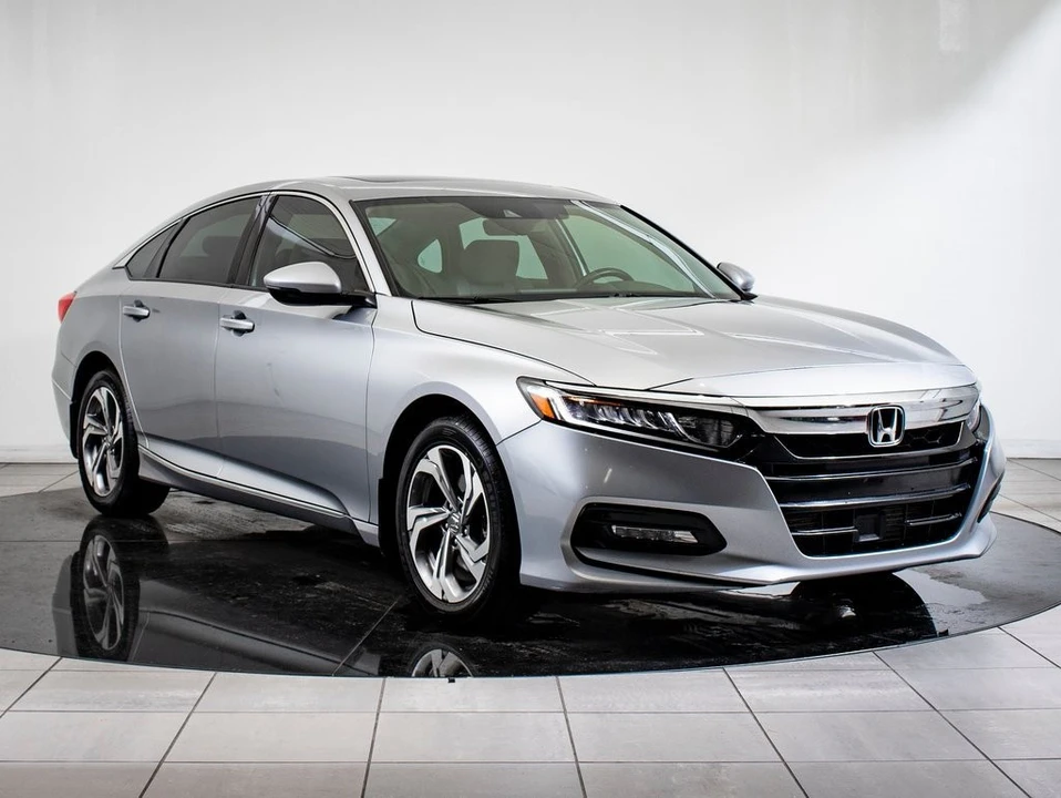 2018 Honda Accord 10th Gen - Image 5 of 21