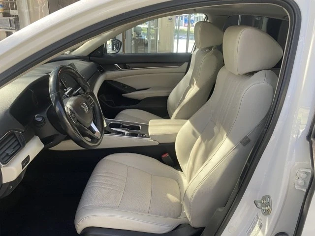 2018 Honda Accord 10th Gen - Image 18 of 21