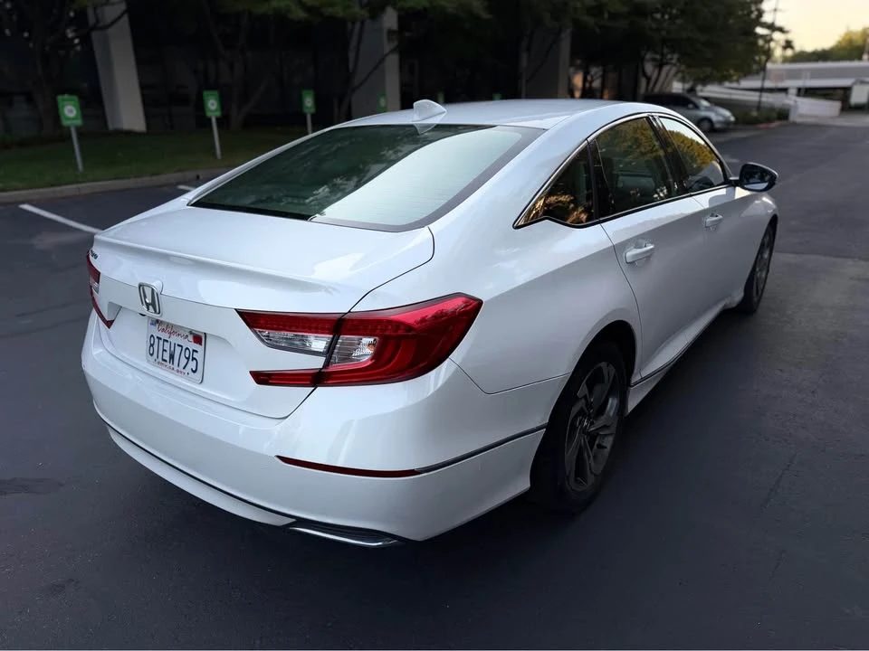 2018 Honda Accord 10th Gen - Image 6 of 11