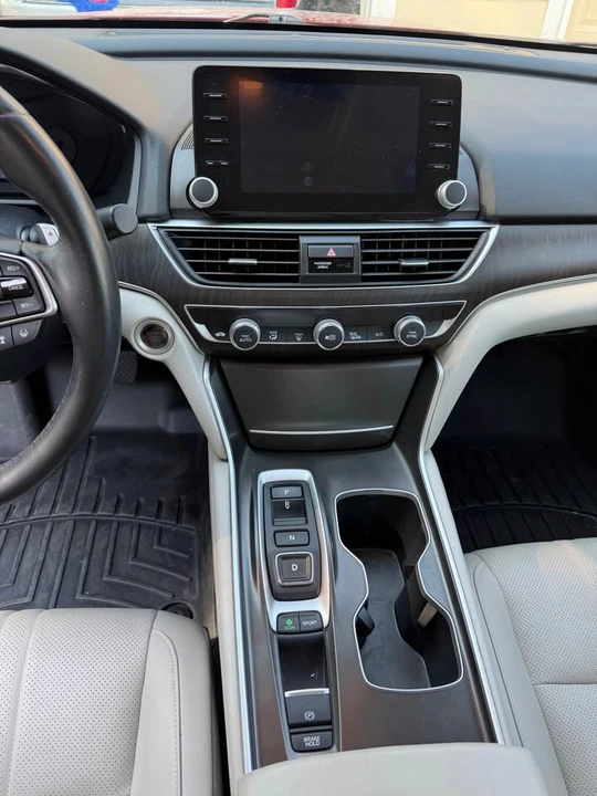 2018 Honda Accord 10th Gen - Image 7 of 9