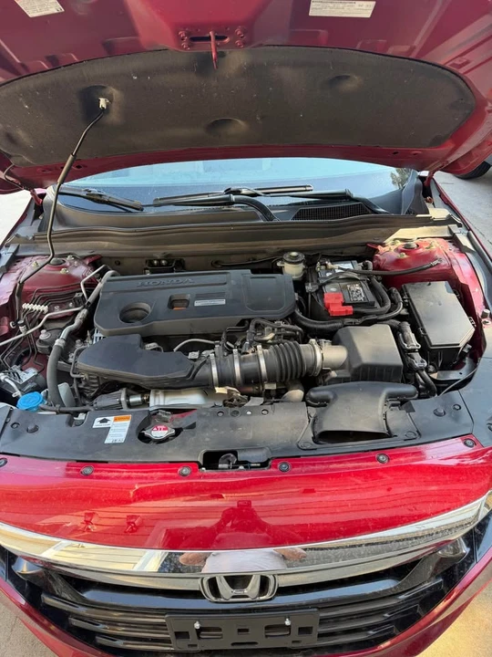 2018 Honda Accord 10th Gen - Image 8 of 9