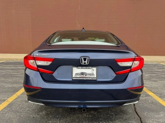 2018 Honda Accord 10th Gen - Image 9 of 31