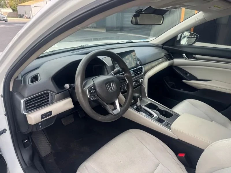 2018 Honda Accord 10th Gen - Image 5 of 7