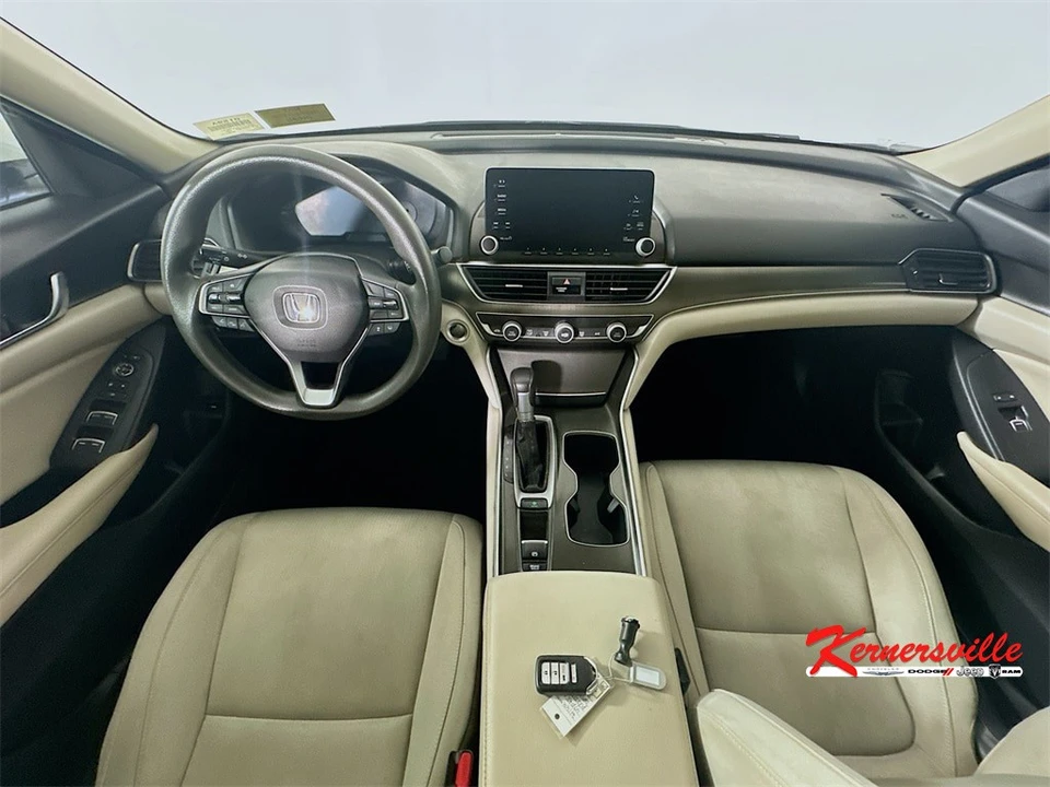 2018 Honda Accord 10th Gen - Image 10 of 21