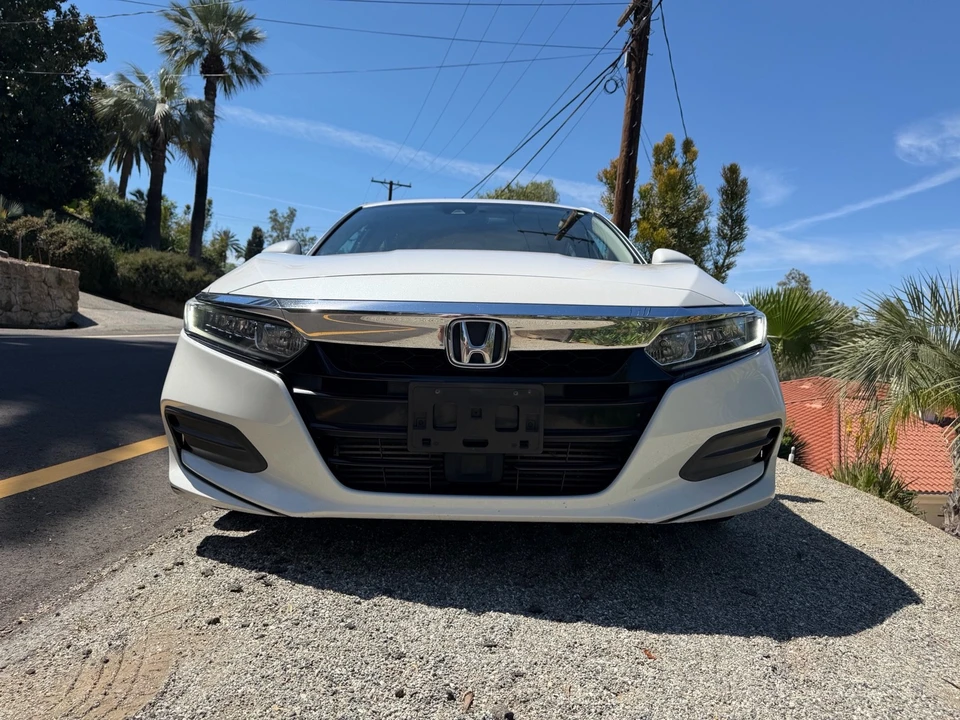 2018 Honda Accord 10th Gen - Image 6 of 20