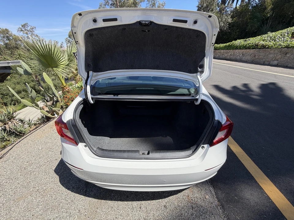 2018 Honda Accord 10th Gen - Image 3 of 20