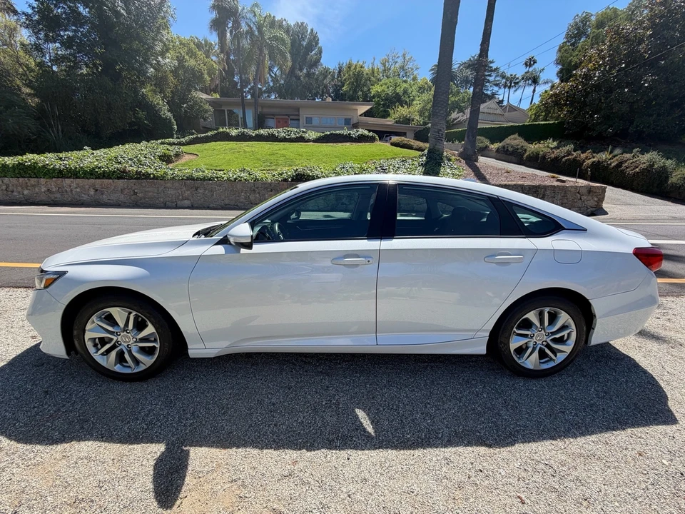 2018 Honda Accord 10th Gen - Image 7 of 20