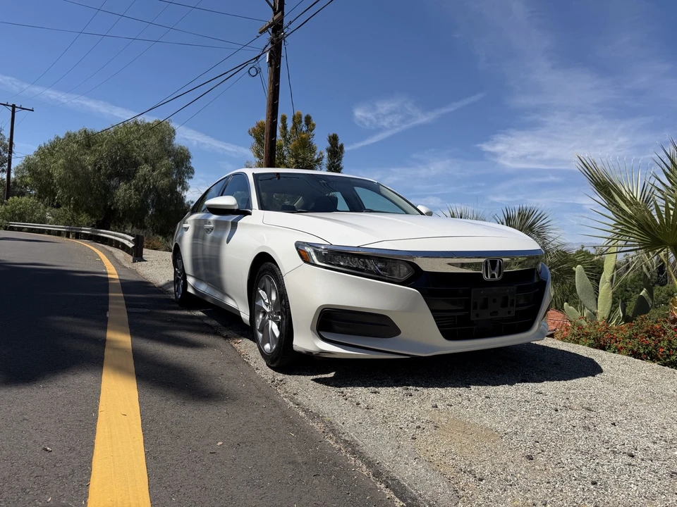 2018 Honda Accord 10th Gen - Image 2 of 20