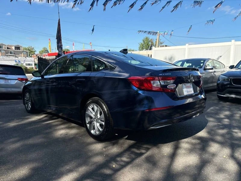 2018 Honda Accord 10th Gen - Image 4 of 12