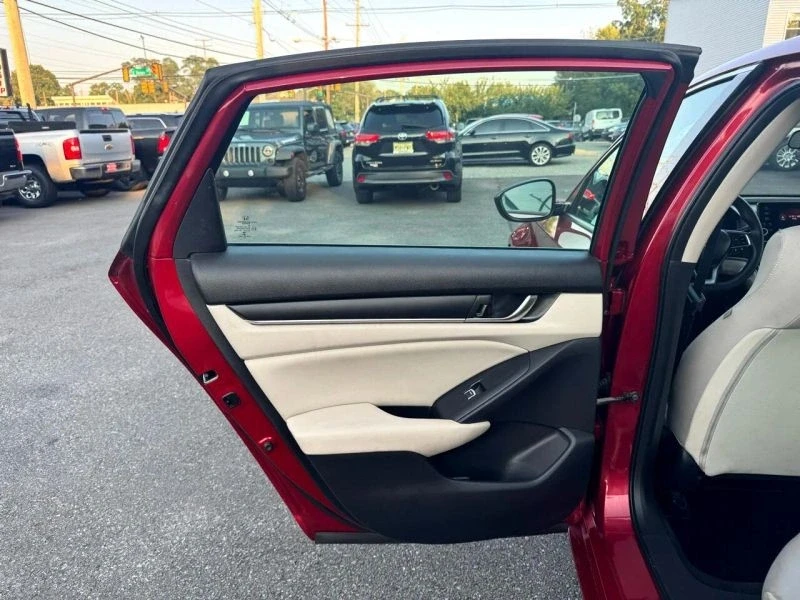 2018 Honda Accord 10th Gen - Image 12 of 12