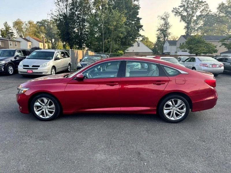 2018 Honda Accord 10th Gen - Image 8 of 12