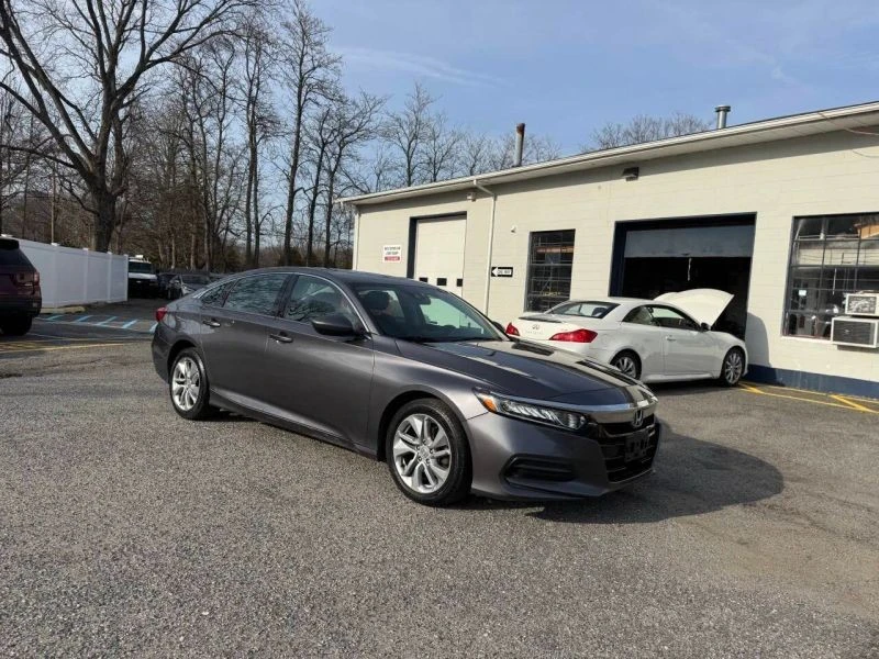 2018 Honda Accord 10th Gen - Image 6 of 12