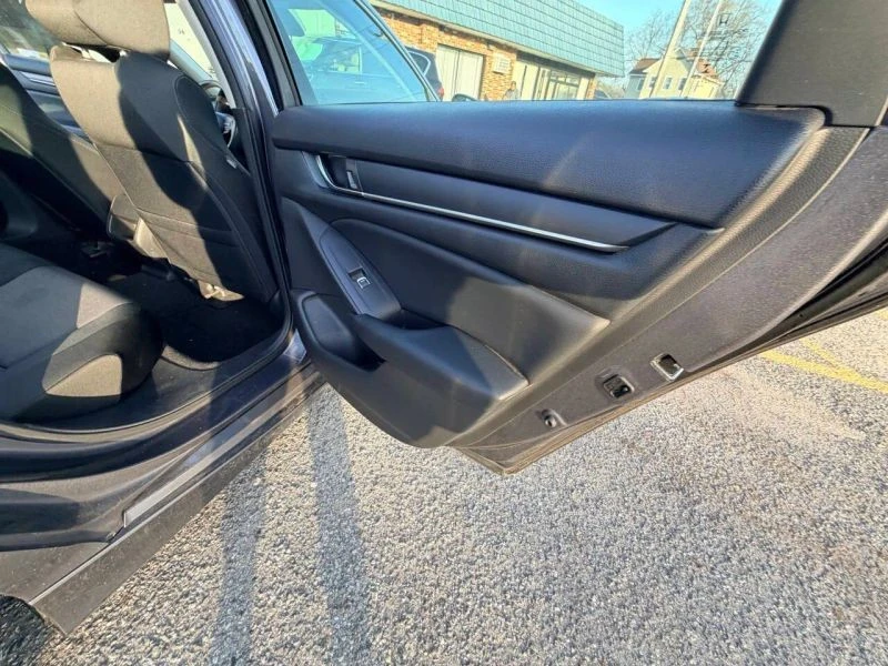 2018 Honda Accord 10th Gen - Image 12 of 12