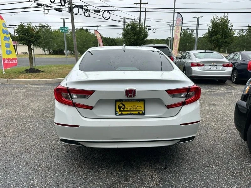 2018 Honda Accord 10th Gen - Image 7 of 12
