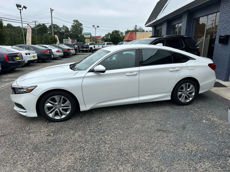 2018 Honda Accord 10th Gen - Image 4 of 12