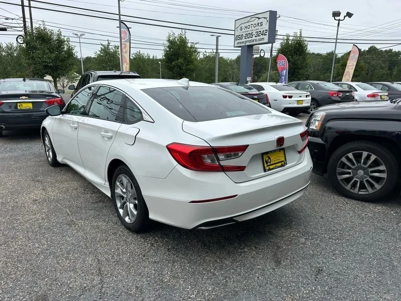 2018 Honda Accord 10th Gen - Image 6 of 12