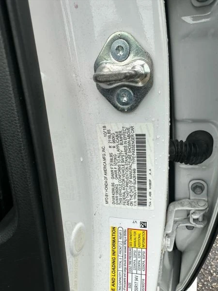 2018 Honda Accord 10th Gen - Image 11 of 12