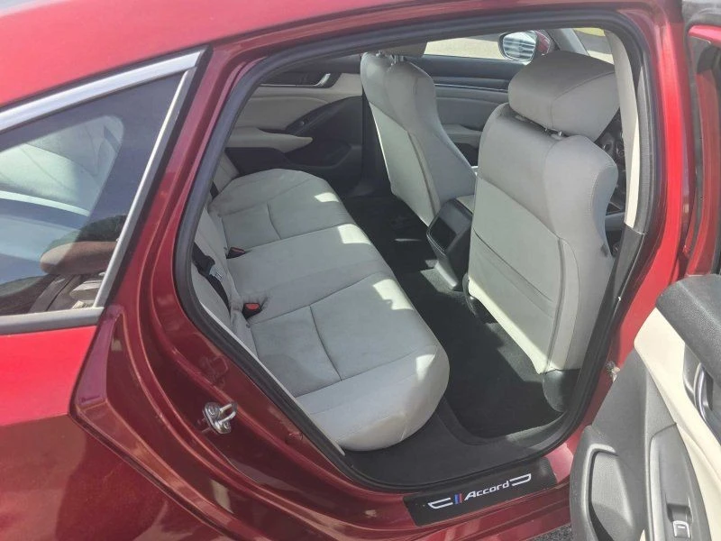 2018 Honda Accord 10th Gen - Image 15 of 19