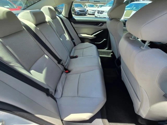 2018 Honda Accord 10th Gen - Image 20 of 21