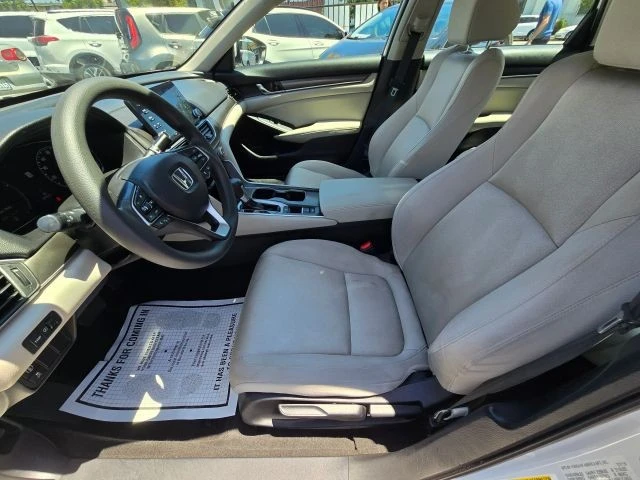 2018 Honda Accord 10th Gen - Image 17 of 21