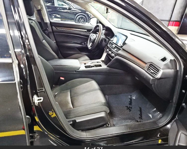 2018 Honda Accord 10th Gen - Image 12 of 19
