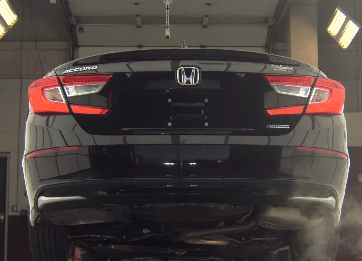 2018 Honda Accord 10th Gen - Image 9 of 19