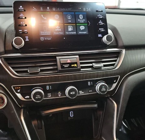 2018 Honda Accord 10th Gen - Image 18 of 19