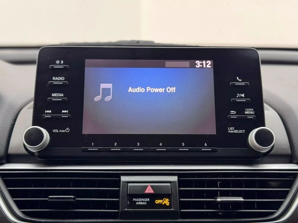 2018 Honda Accord 10th Gen - Image 18 of 21
