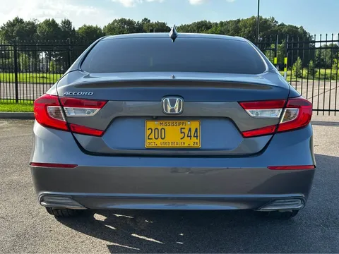 2018 Honda Accord 10th Gen - Image 4 of 17
