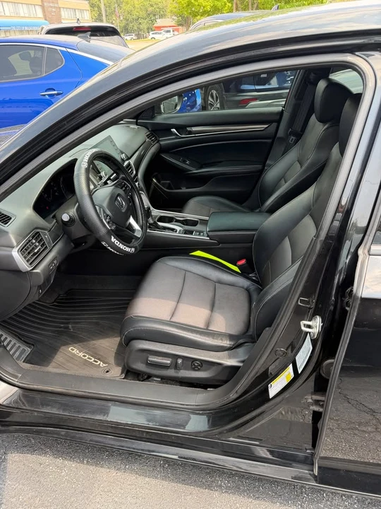 2018 Honda Accord 10th Gen - Image 6 of 13