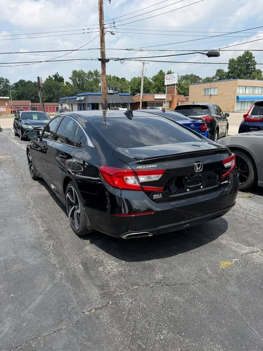 2018 Honda Accord 10th Gen - Image 4 of 13