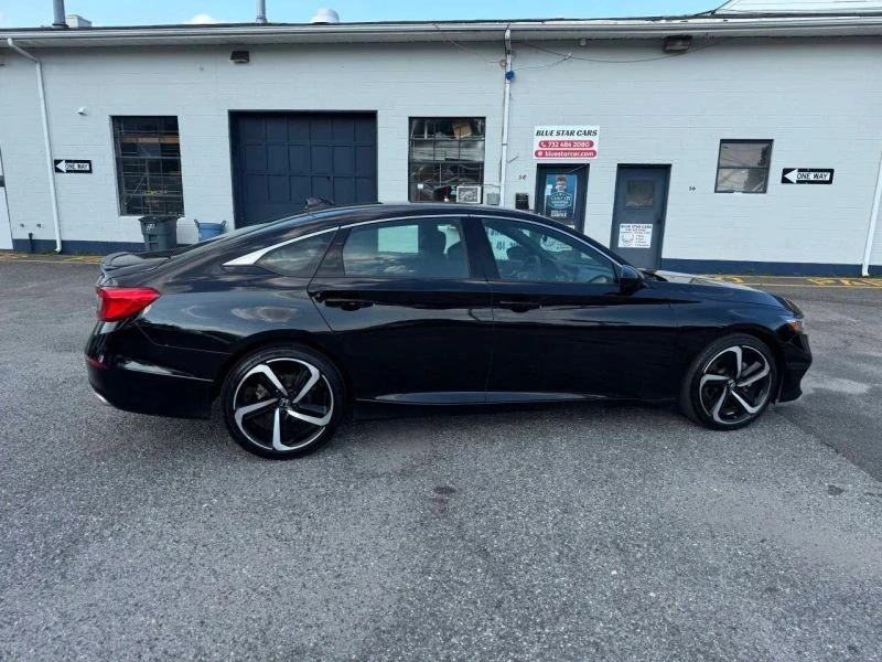 2018 Honda Accord 10th Gen - Image 8 of 12