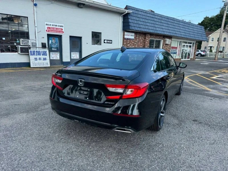 2018 Honda Accord 10th Gen - Image 10 of 12
