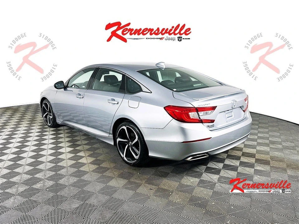2018 Honda Accord 10th Gen - Image 5 of 21