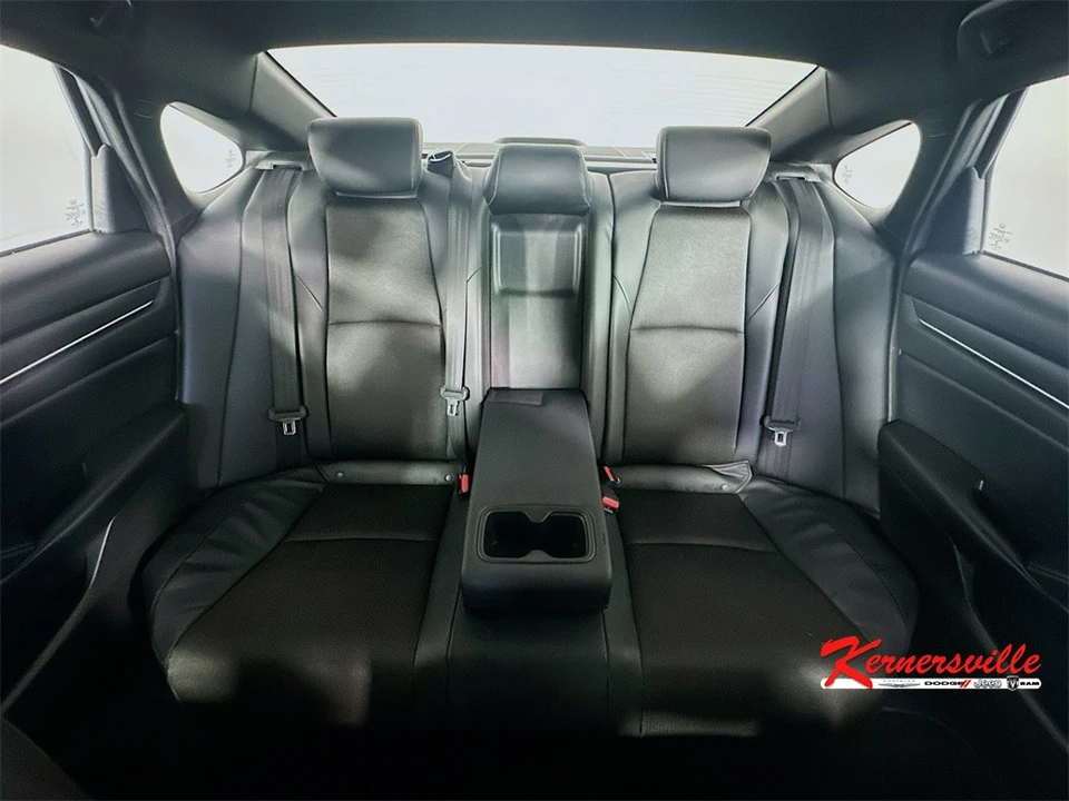 2018 Honda Accord 10th Gen - Image 13 of 21