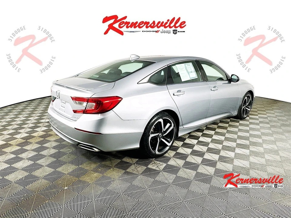 2018 Honda Accord 10th Gen - Image 7 of 21