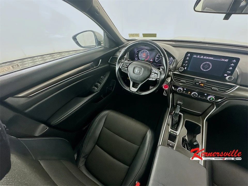 2018 Honda Accord 10th Gen - Image 9 of 21