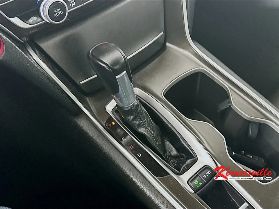 2018 Honda Accord 10th Gen - Image 16 of 21