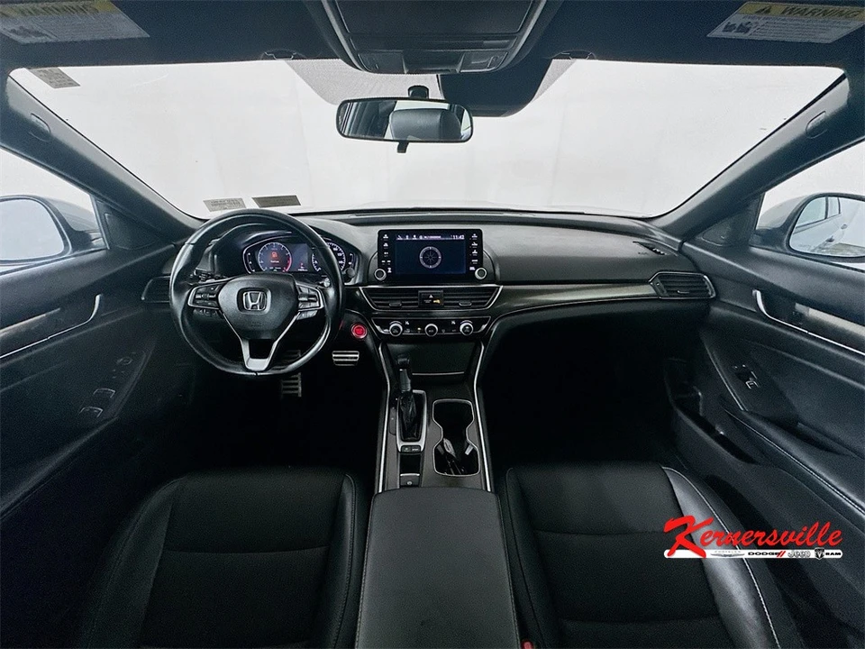 2018 Honda Accord 10th Gen - Image 10 of 21