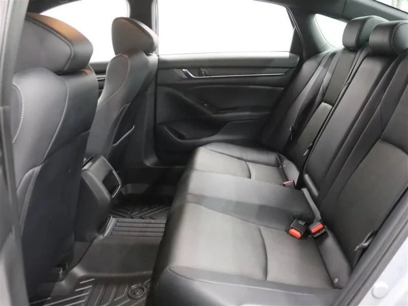 2018 Honda Accord 10th Gen - Image 11 of 12