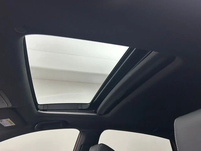 2018 Honda Accord 10th Gen - Image 7 of 12