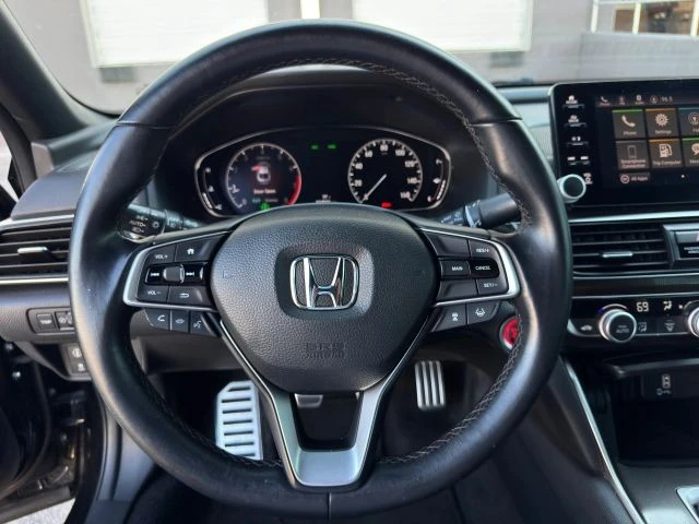 2018 Honda Accord 10th Gen - Image 14 of 21
