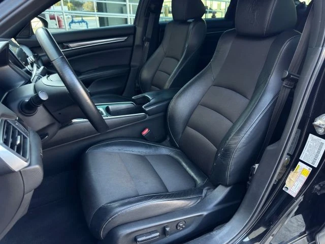 2018 Honda Accord 10th Gen - Image 11 of 21