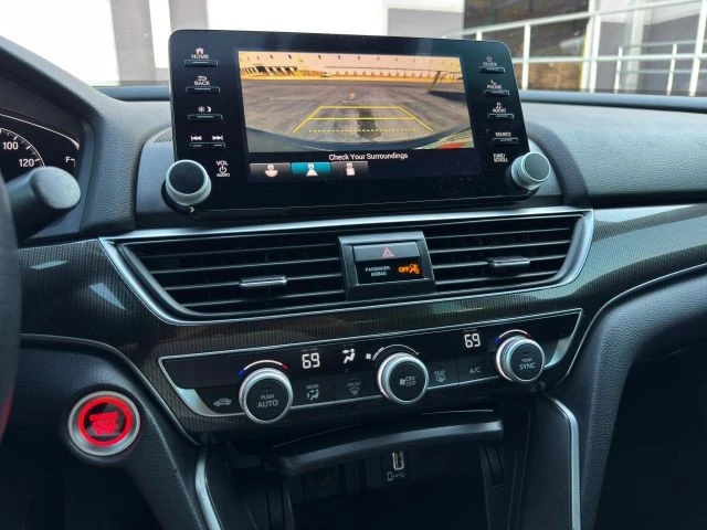 2018 Honda Accord 10th Gen - Image 17 of 21