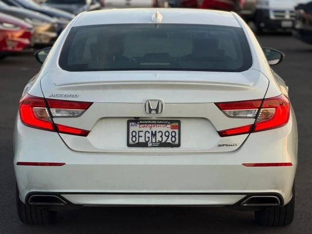 2018 Honda Accord 10th Gen - Image 8 of 21