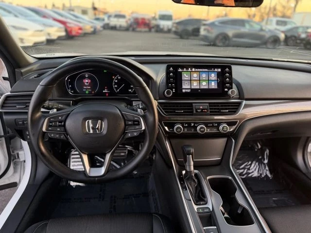 2018 Honda Accord 10th Gen - Image 15 of 21