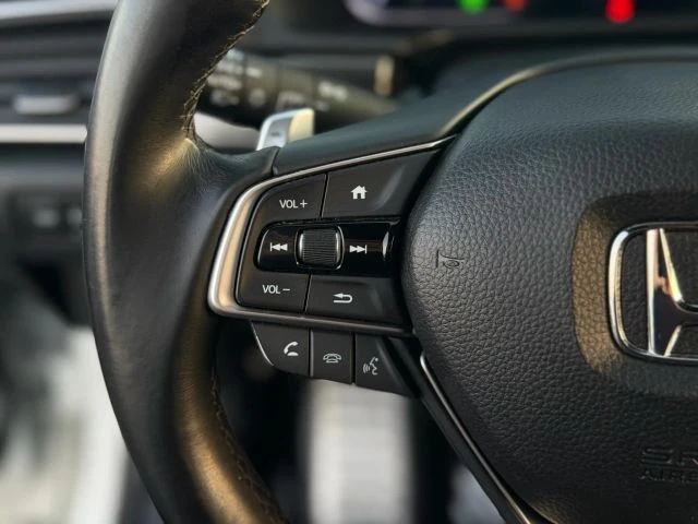 2018 Honda Accord 10th Gen - Image 18 of 21