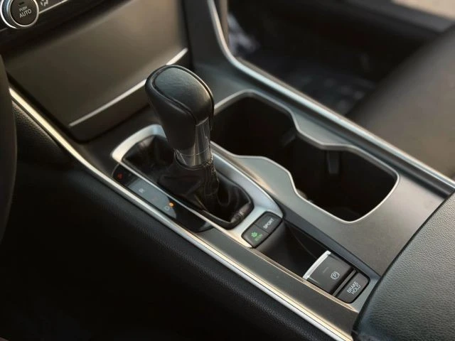 2018 Honda Accord 10th Gen - Image 19 of 21