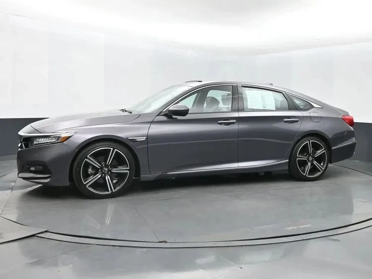 2018 Honda Accord 10th Gen - Image 5 of 12