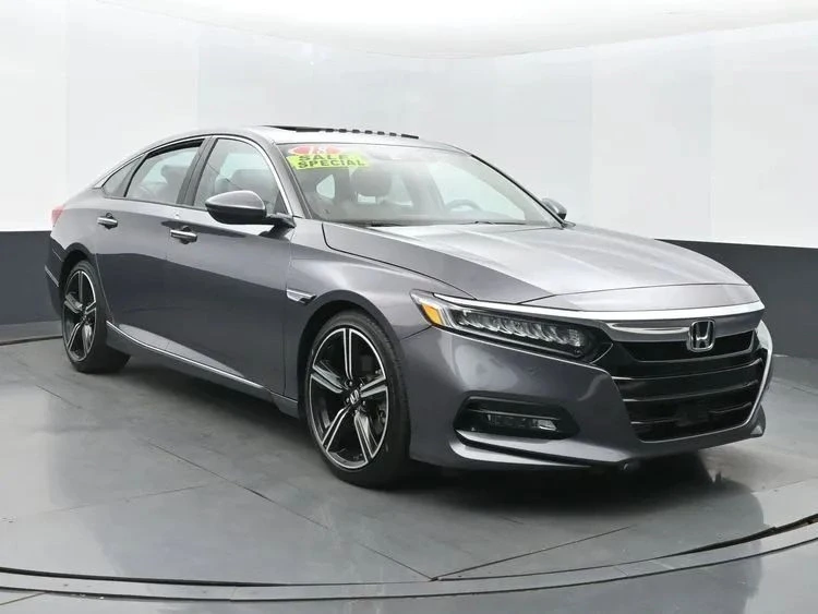 2018 Honda Accord 10th Gen - Image 2 of 12